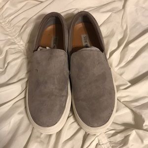 Gray Steve Madden Gills slip on